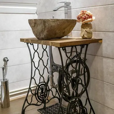 Hotel Tugari Vendeghaz 3*