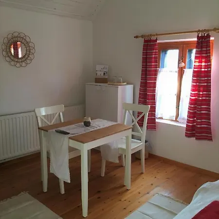 Hotel Tugari Vendeghaz Hollókő