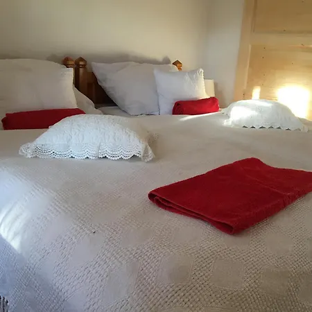 Tugari Vendeghaz Hollókő